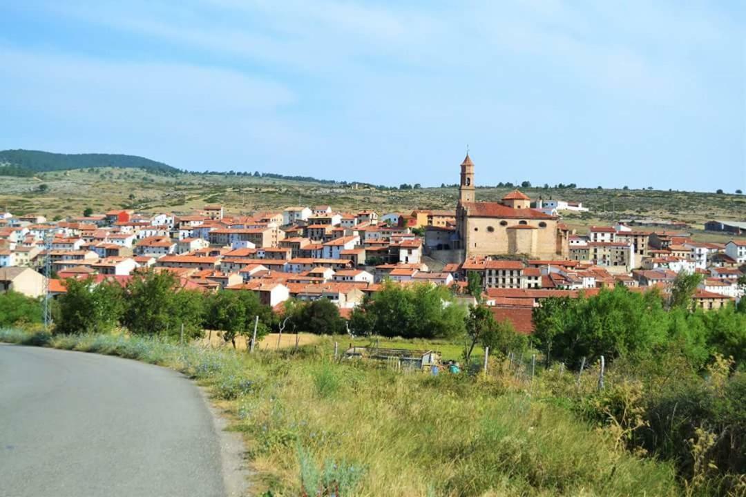 Hostal Restaurante San Millan Orihuela del Tremedal Dış mekan fotoğraf